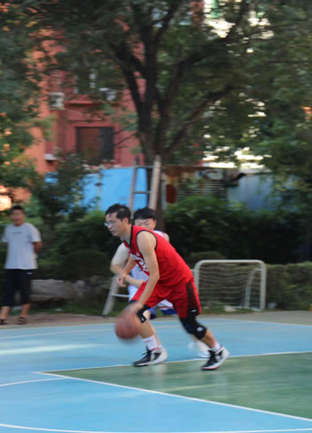 賽場結(jié)友誼 合作拓市場——省建科院與中建三局東北分公司開展籃球友誼對抗賽(圖6)